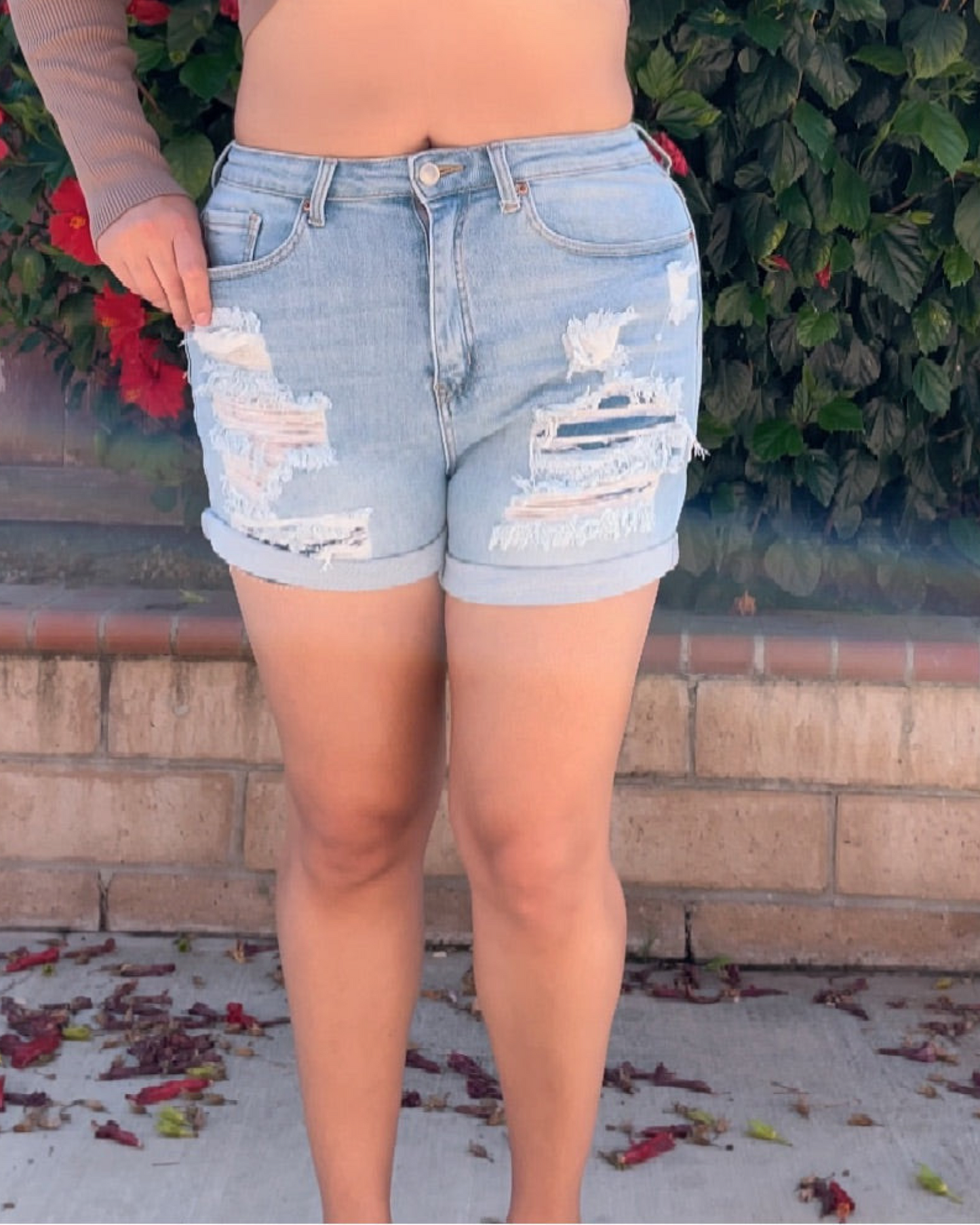 Lexi Mom Shorts- Light